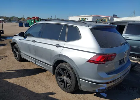 2019 Volkswagen Tiguan 2.0T Se/2.0T Sel/2.0T Sel R-Line/2.0T Sel R-Line Black z USA, uszkodzony, nr VIN 3VV3B7AX5KM115528